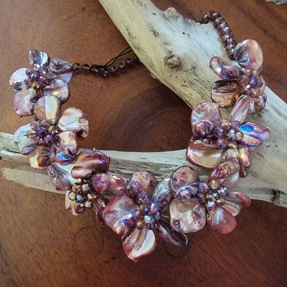 Freshwater Pearl Beaded Flower Necklace